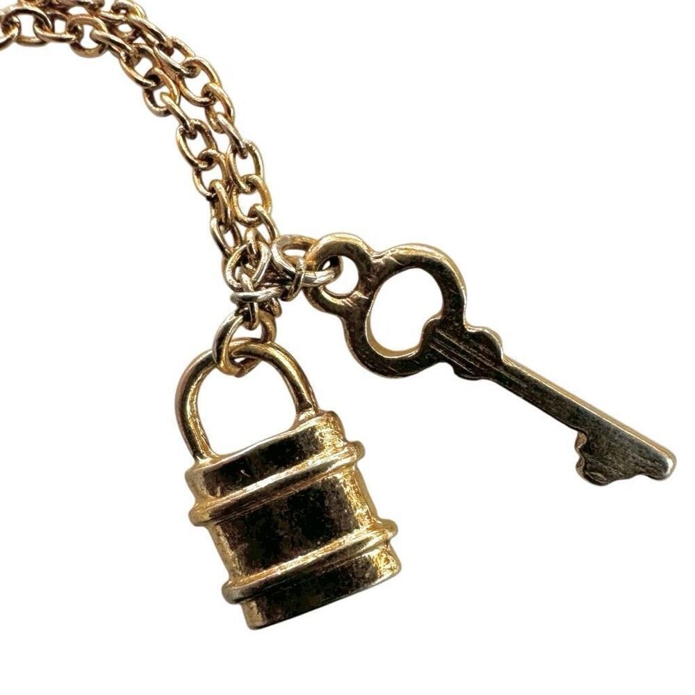 Gold tone lock and key charm chain bracelet - Picture 2 of 7